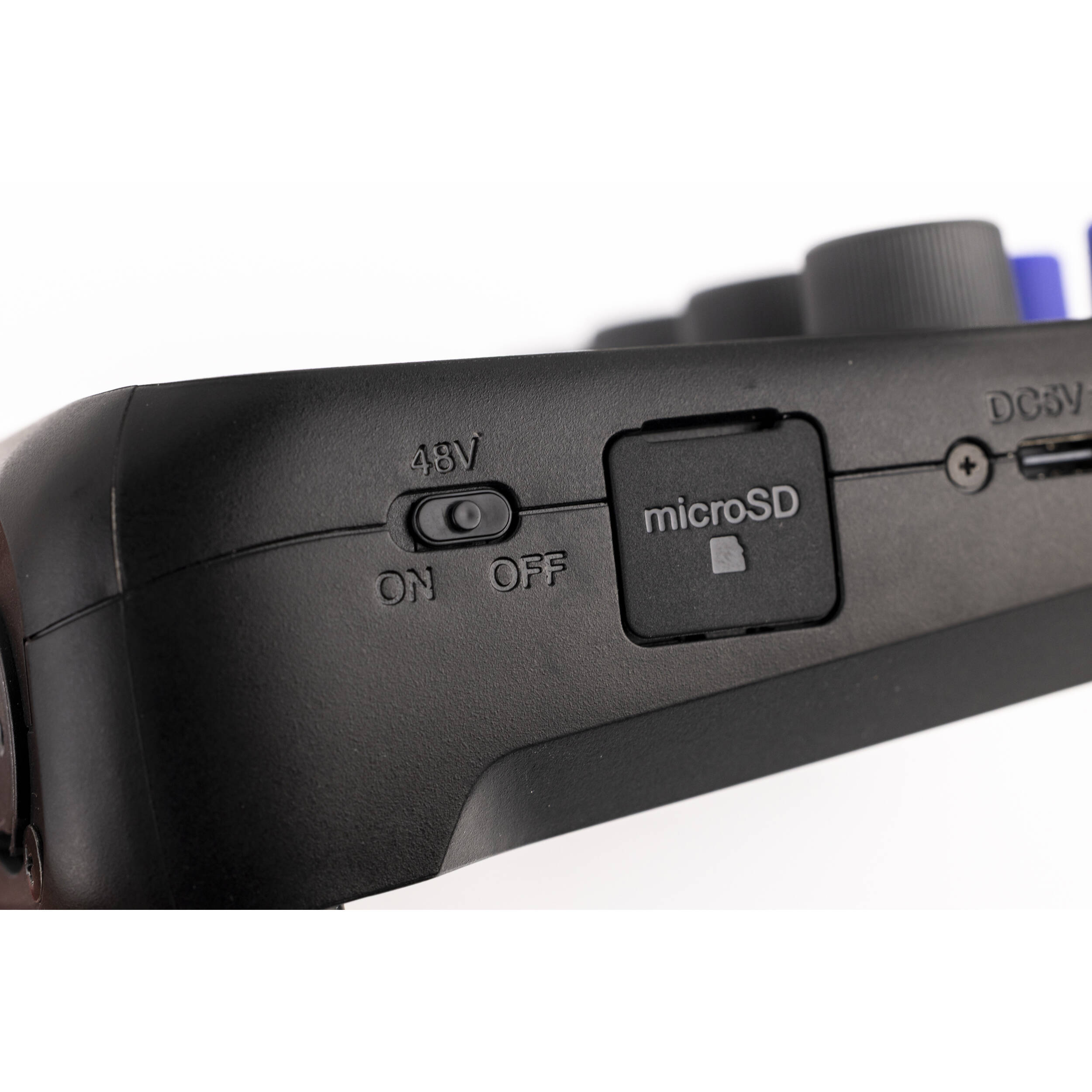 Zoom PodTrak P4next Podcast Recorder, Battery Powered, 4